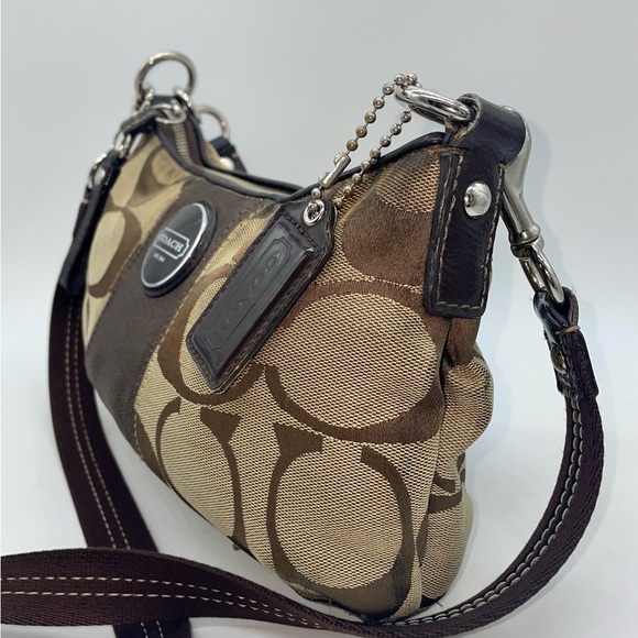 AUTHENTIC Coach Demi Stripe Shoulder Bag - Picture 2 of 5